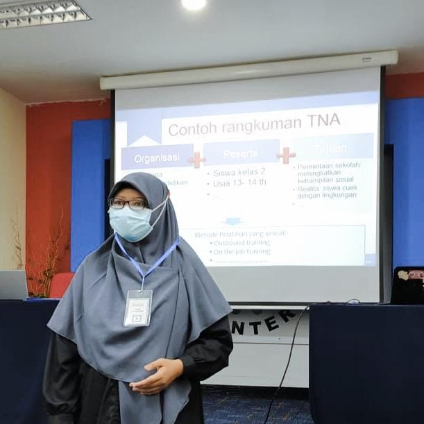 IKE SYAMSIAH ARIF SAPUTRI